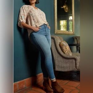 Women’s Torrid Bombshell Premium Stretch Light Wash Skinny Ankle Jeans Size 18R